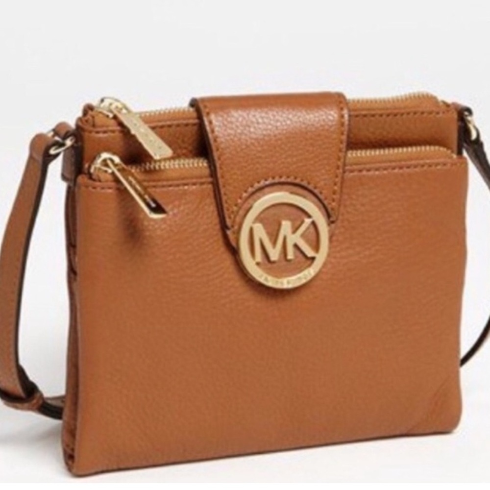 Michael Kors Fulton Crossbody brown bag  with wallet in purse